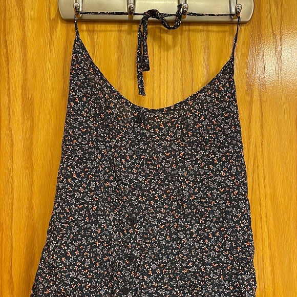 NWOT Brandy Melville Navy Blue Floral Button Halter Tank Top - Light and Airy - Picture 7 of 7